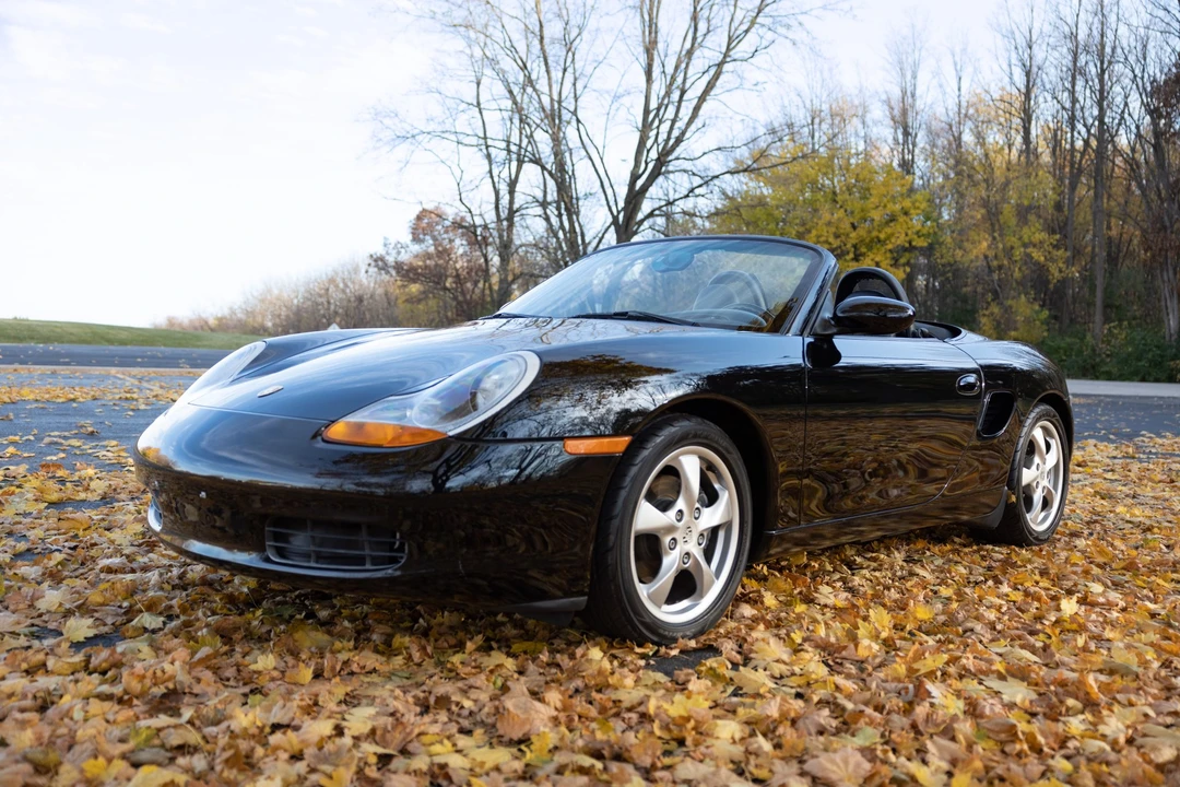 2001 Porsche 986 Boxster - Image 2 of 31