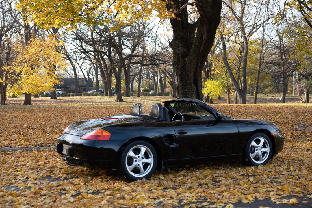 2001 Porsche 986 Boxster - Image 10 of 31