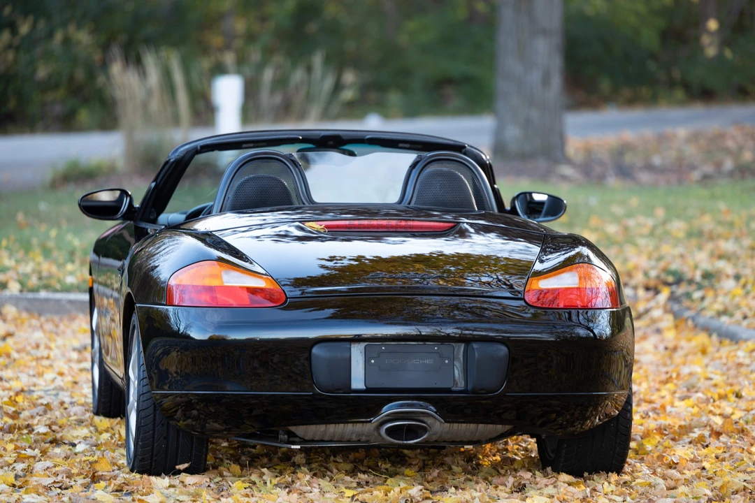 2001 Porsche 986 Boxster - Image 8 of 31