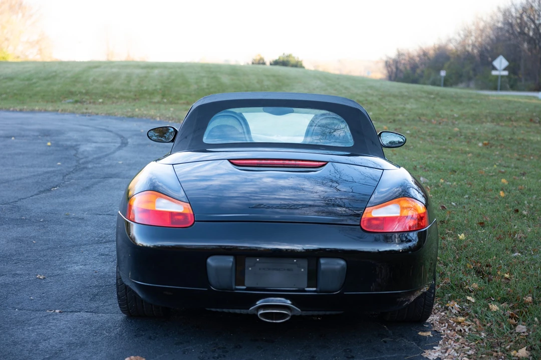 2001 Porsche 986 Boxster - Image 18 of 31