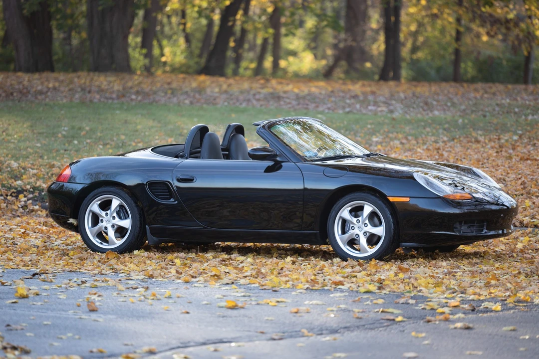 2001 Porsche 986 Boxster - Image 12 of 31