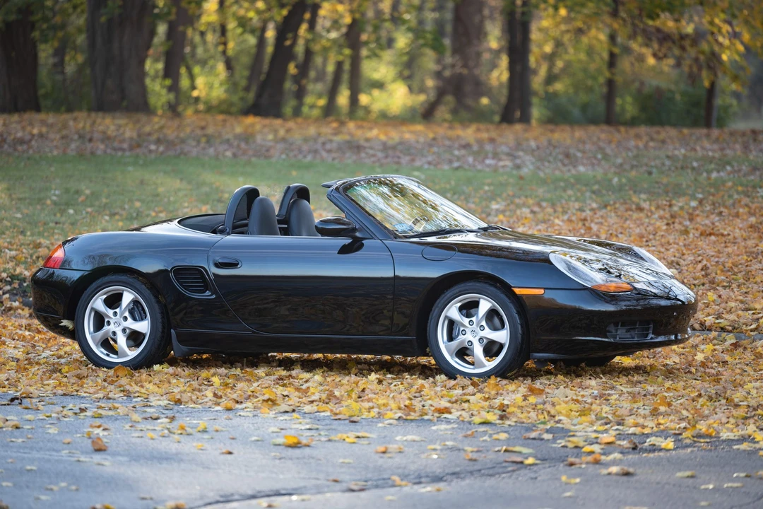 2001 Porsche 986 Boxster - Image 11 of 31