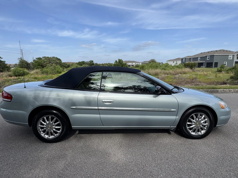 2002 Chrysler Sebring - Image 8 of 31