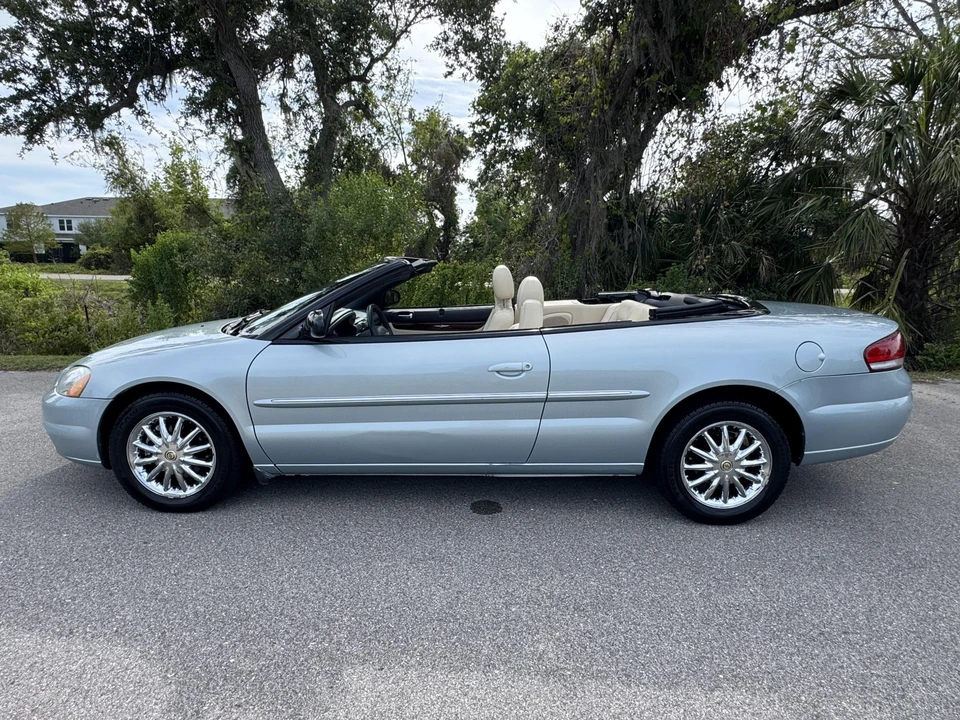 2002 Chrysler Sebring - Image 11 of 31