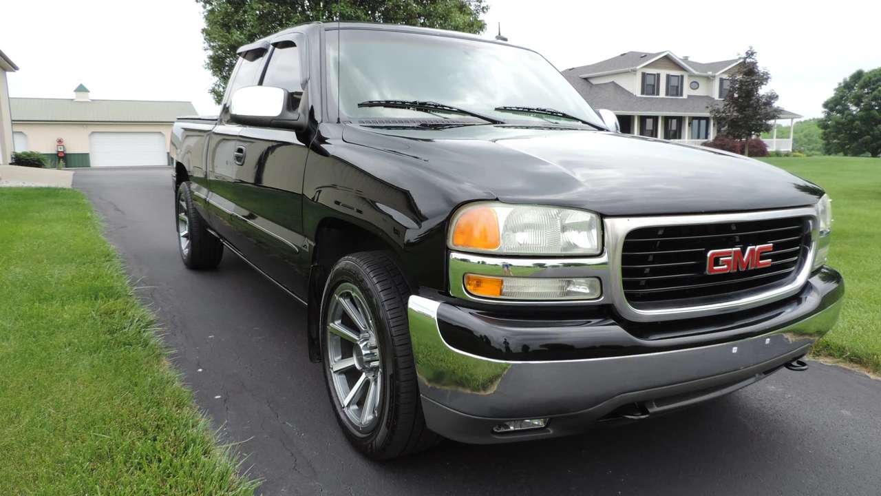 2002 GMC Sierra 2nd Gen - Image 14 of 31