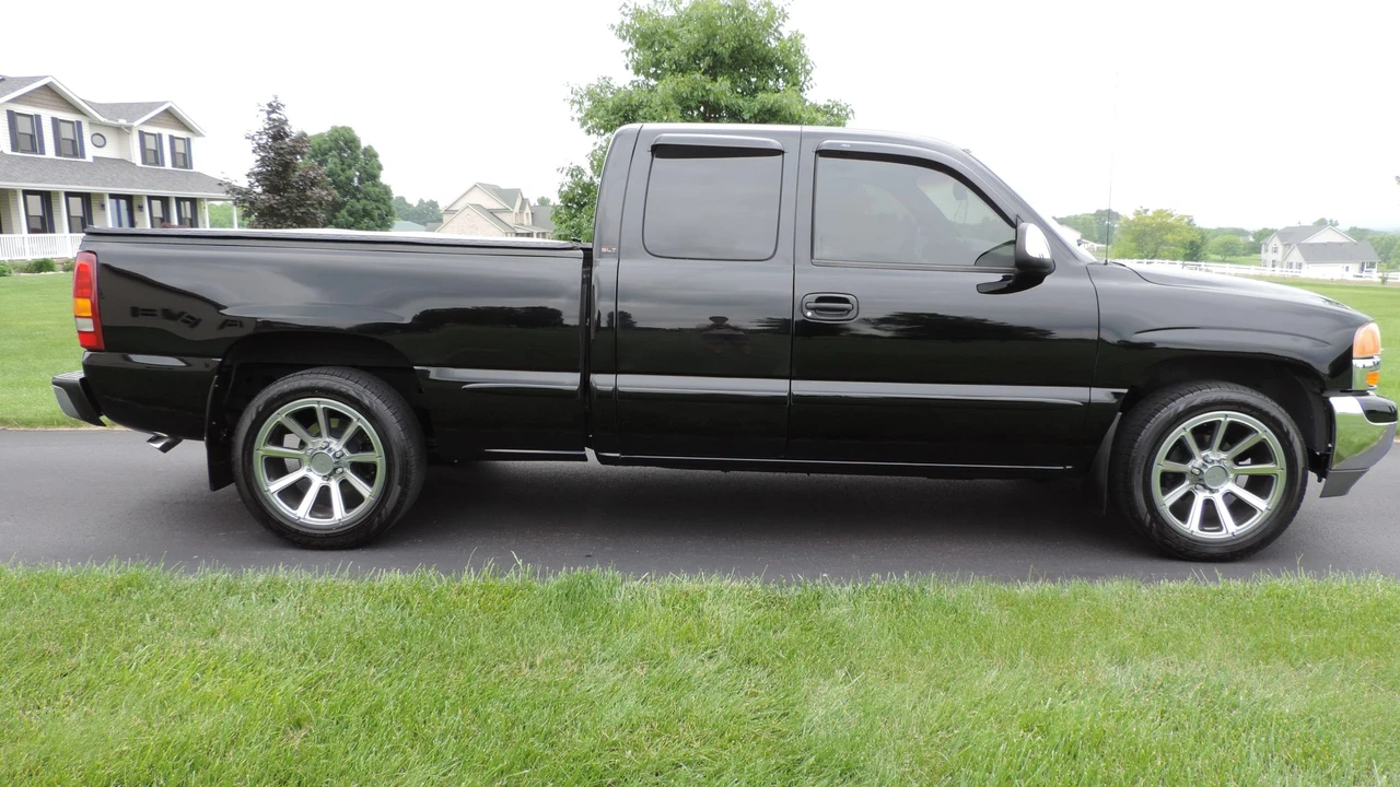 2002 GMC Sierra 2nd Gen - Image 13 of 31
