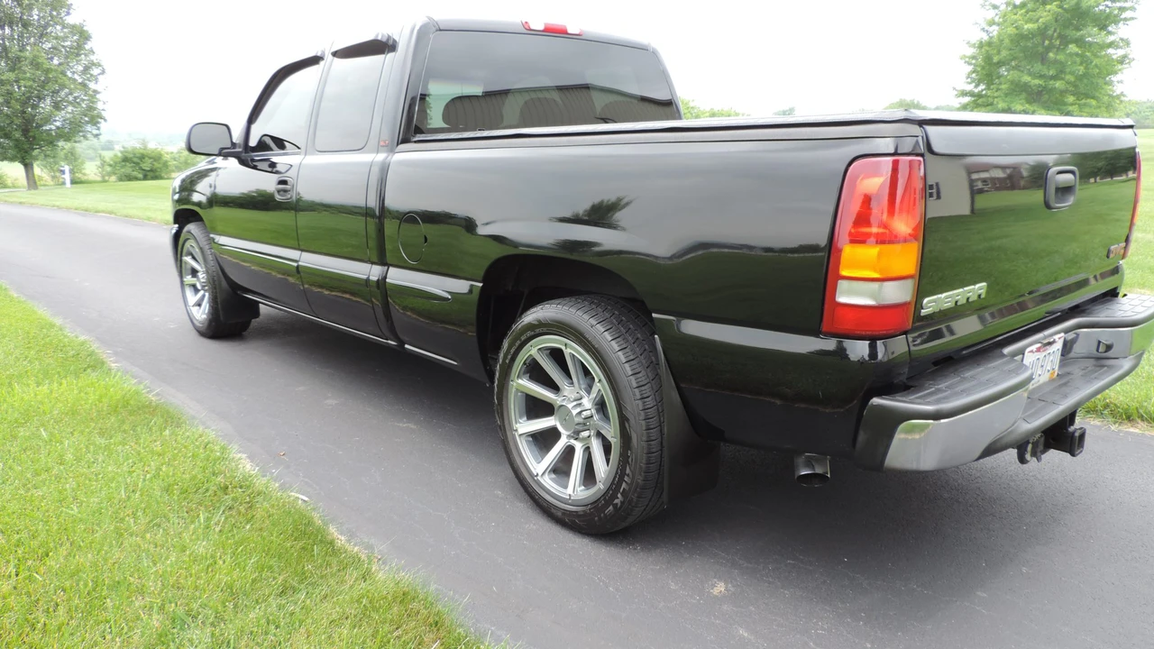 2002 GMC Sierra 2nd Gen - Image 17 of 31