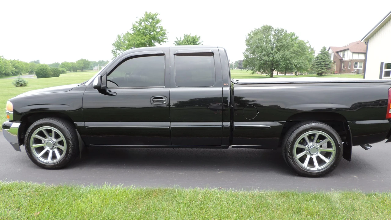 2002 GMC Sierra 2nd Gen - Image 16 of 31