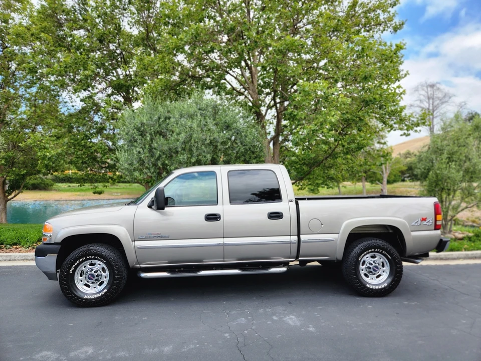 2002 GMC Sierra Heavy Duty 2nd Gen - Image 6 of 31