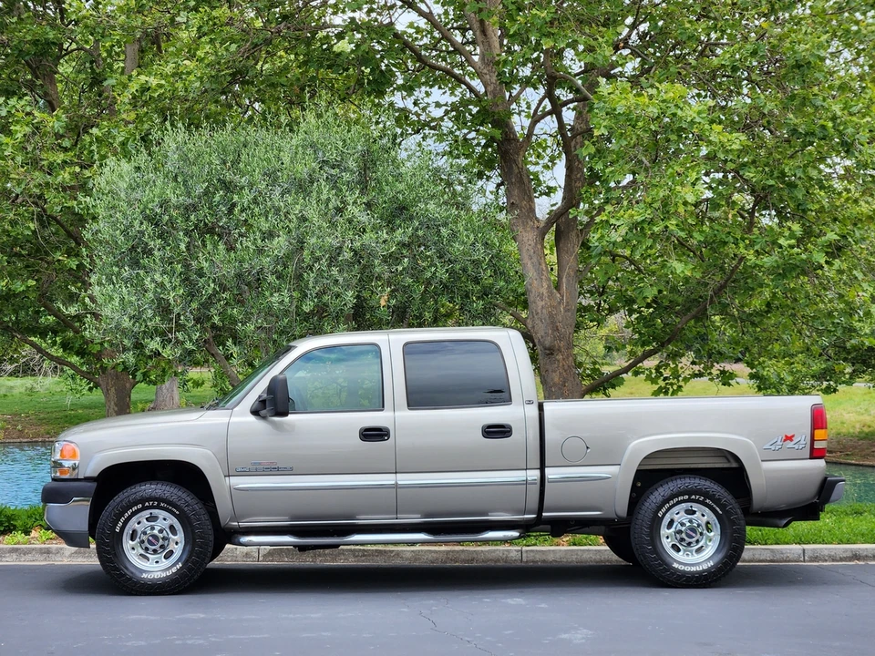 2002 GMC Sierra Heavy Duty 2nd Gen - Image 7 of 31