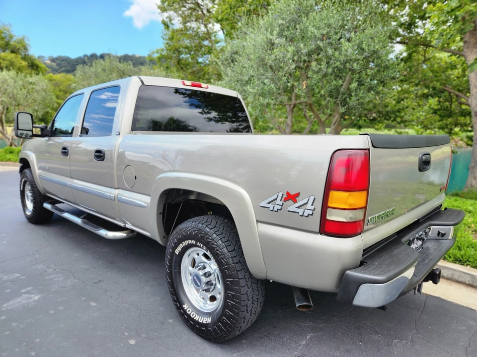 2002 GMC Sierra Heavy Duty 2nd Gen - Image 12 of 31