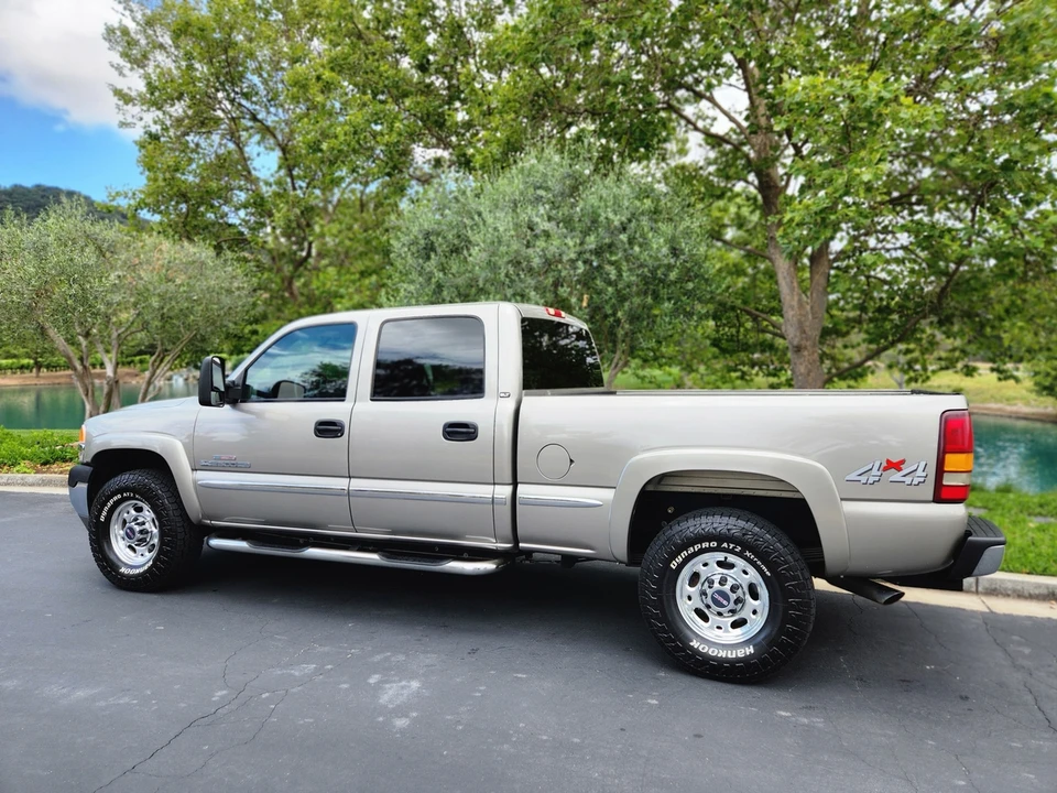 2002 GMC Sierra Heavy Duty 2nd Gen - Image 9 of 31