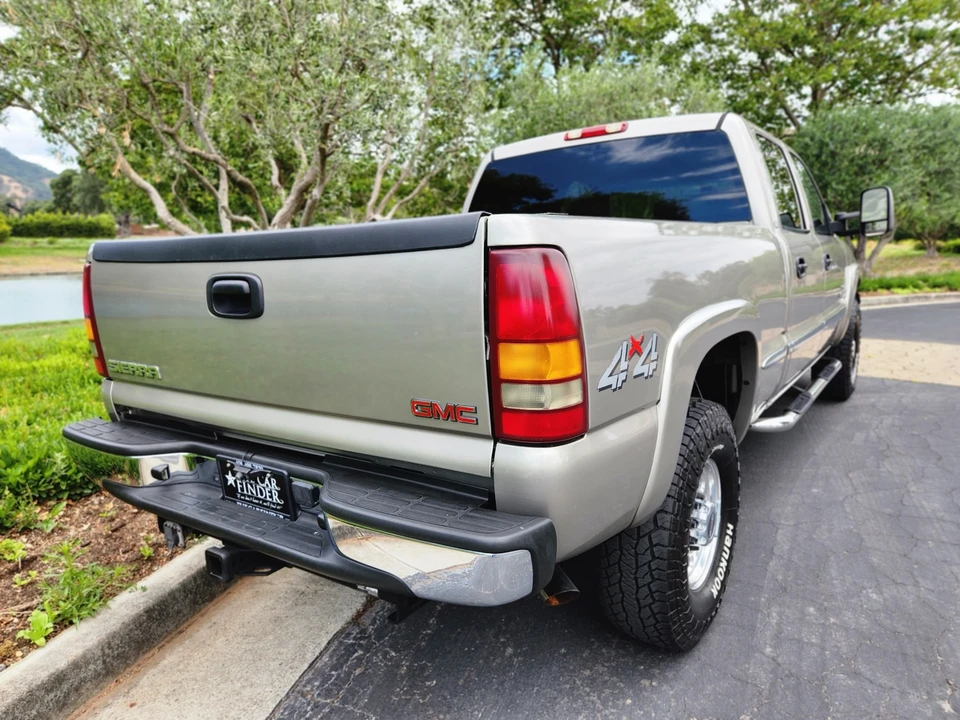 2002 GMC Sierra Heavy Duty 2nd Gen - Image 18 of 31