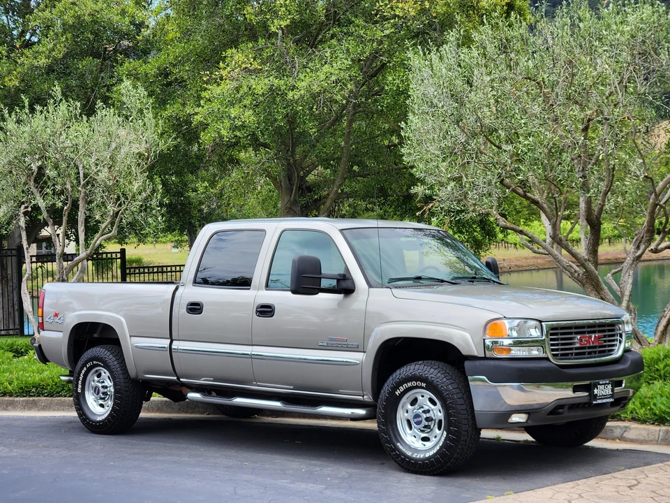 2002 GMC Sierra Heavy Duty 2nd Gen - Image 30 of 31