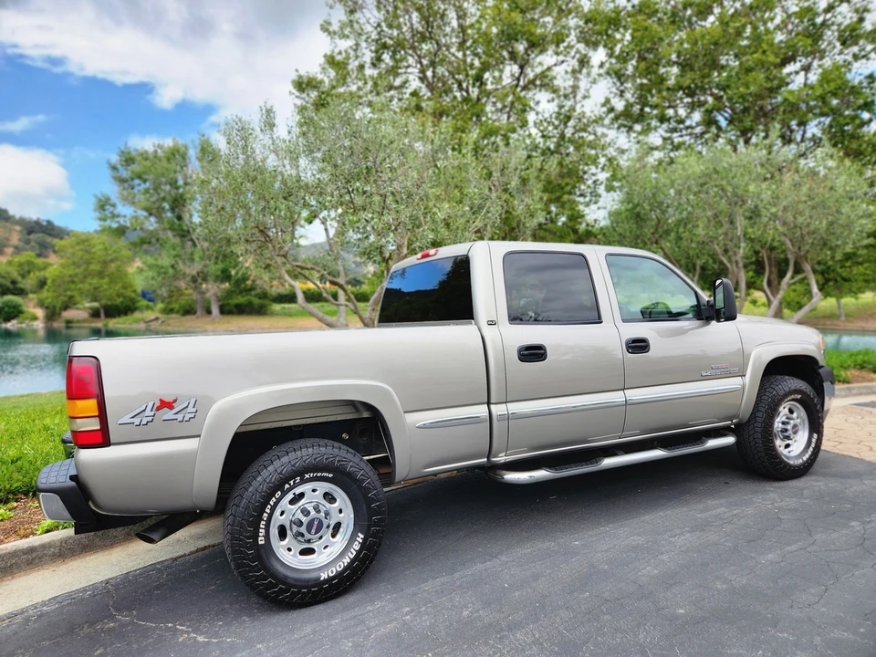 2002 GMC Sierra Heavy Duty 2nd Gen - Image 24 of 31