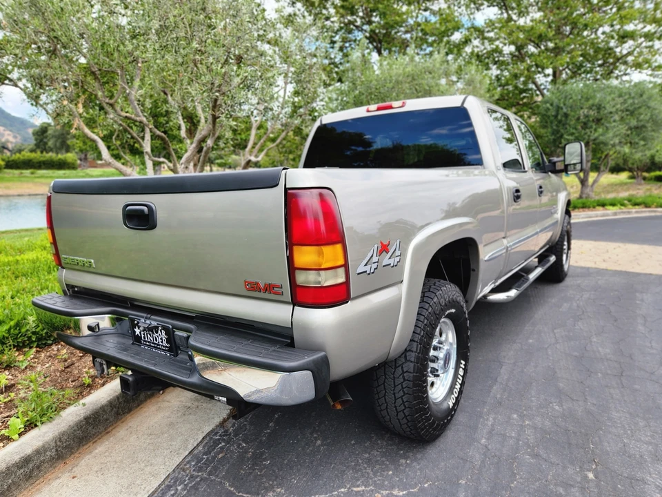 2002 GMC Sierra Heavy Duty 2nd Gen - Image 21 of 31