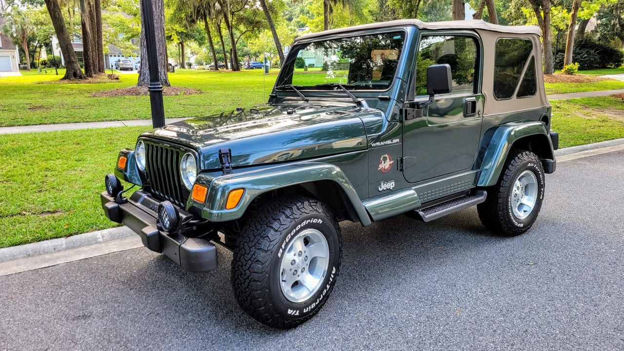 2002 Jeep TJ Wrangler - Image 22 of 31