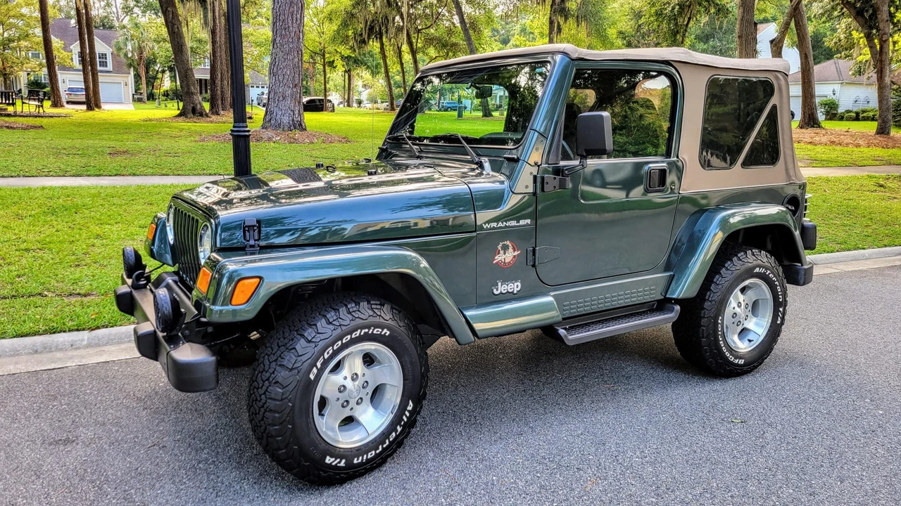 2002 Jeep TJ Wrangler - Image 23 of 31