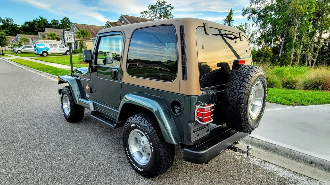 2002 Jeep TJ Wrangler - Image 8 of 31