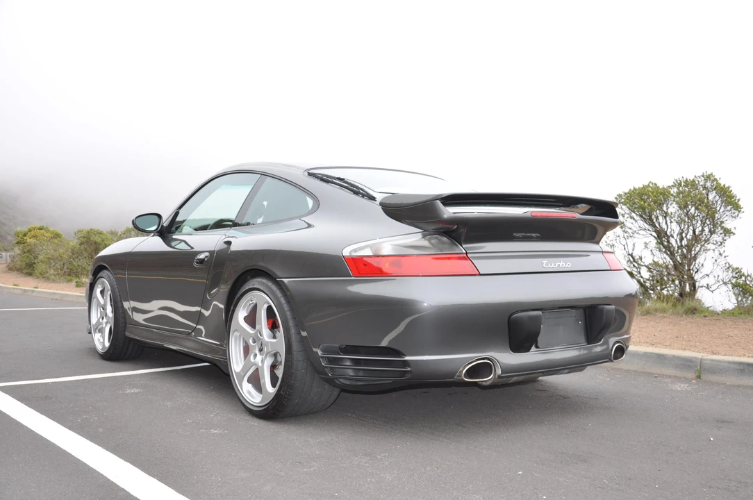2002 Porsche 996 Turbo - Image 11 of 31
