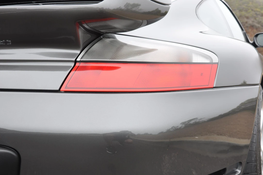 2002 Porsche 996 Turbo - Image 28 of 31