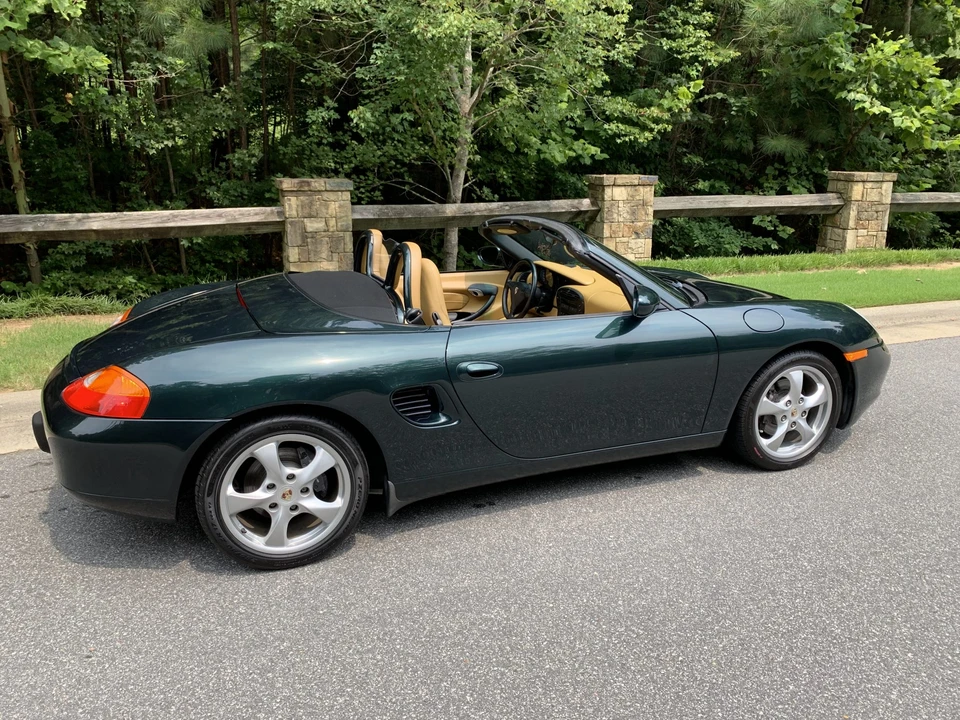 2002 Porsche 986 Boxster - Image 24 of 31