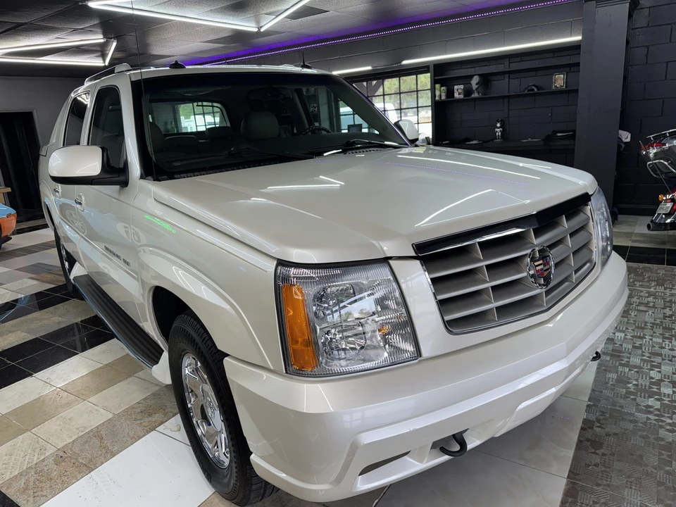 2003 Cadillac Escalade & EXT 2nd Gen - Image 7 of 31