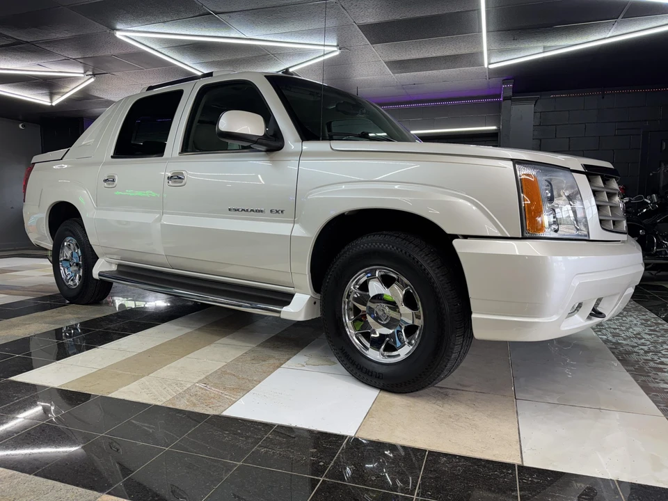 2003 Cadillac Escalade & EXT 2nd Gen - Image 4 of 31