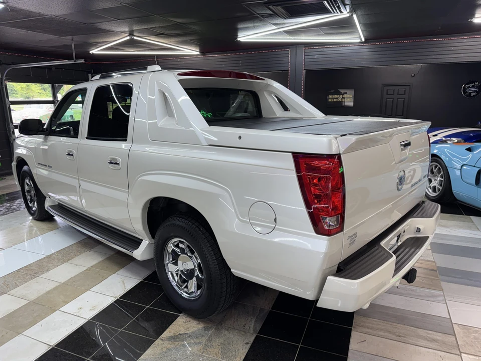2003 Cadillac Escalade & EXT 2nd Gen - Image 17 of 31