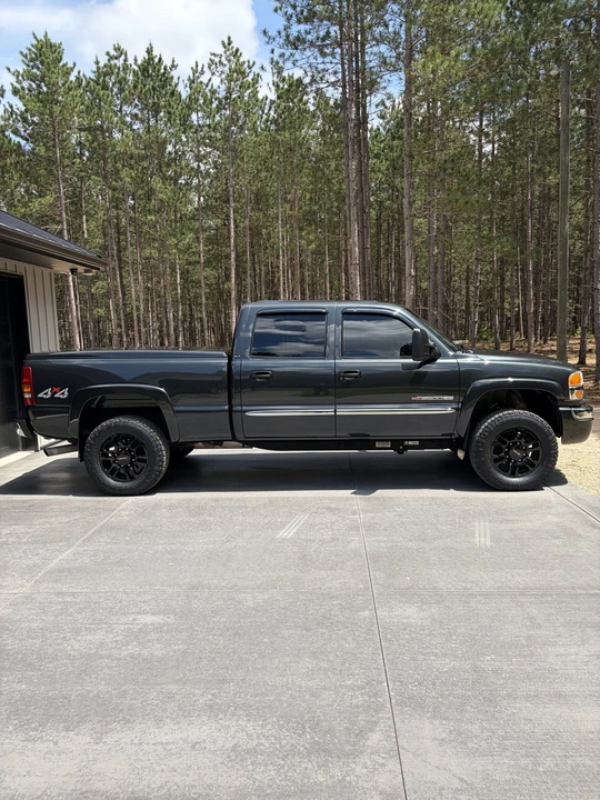2003 GMC Sierra Heavy Duty 2nd Gen - Image 9 of 31