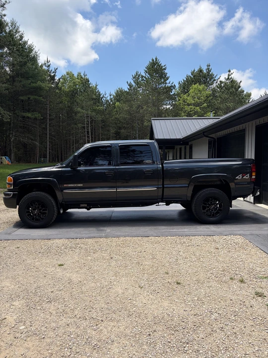 2003 GMC Sierra Heavy Duty 2nd Gen - Image 17 of 31