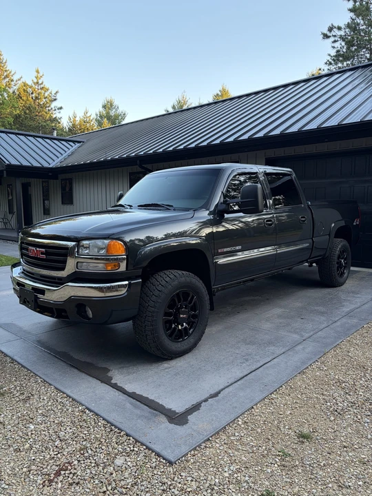2003 GMC Sierra Heavy Duty 2nd Gen - Image 3 of 31
