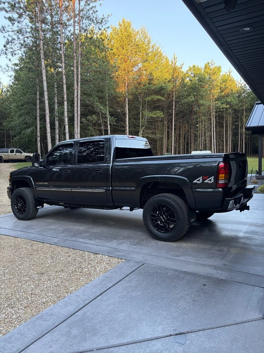 2003 GMC Sierra Heavy Duty 2nd Gen - Image 14 of 31
