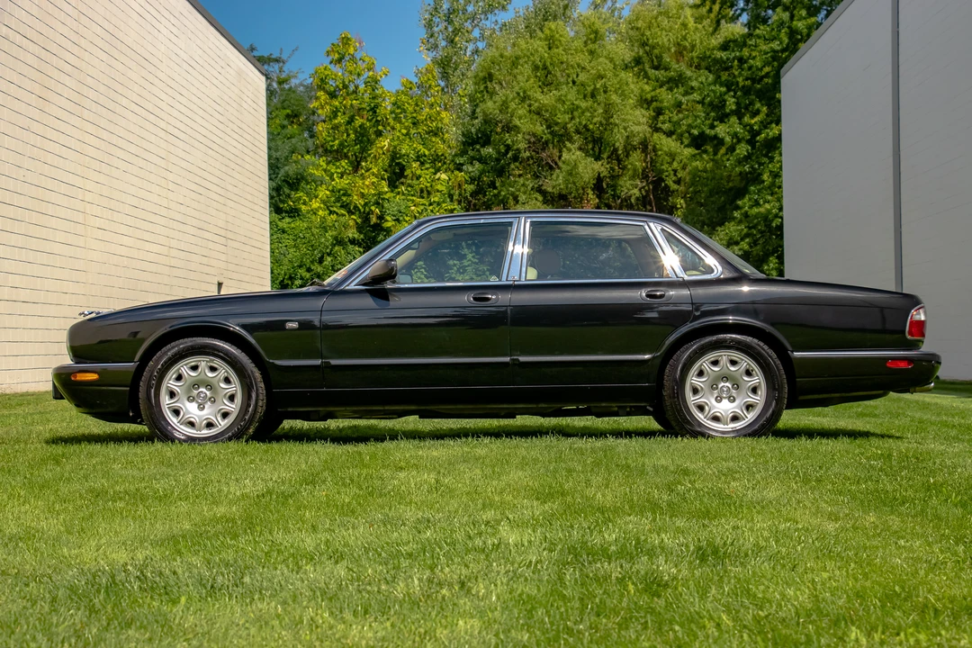 2003 Jaguar X308 XJ - Image 15 of 31