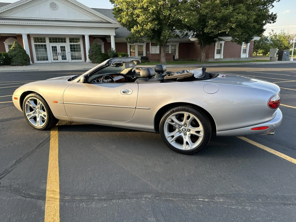 2003 Jaguar X100 XK8 - Image 16 of 31