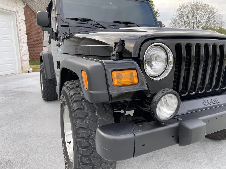 2003 Jeep TJ Wrangler - Image 15 of 31