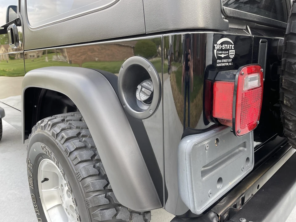 2003 Jeep TJ Wrangler - Image 25 of 31