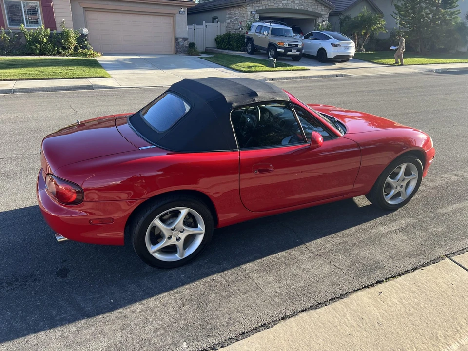 2003 Mazda NB MX-5 Miata - Image 17 of 31