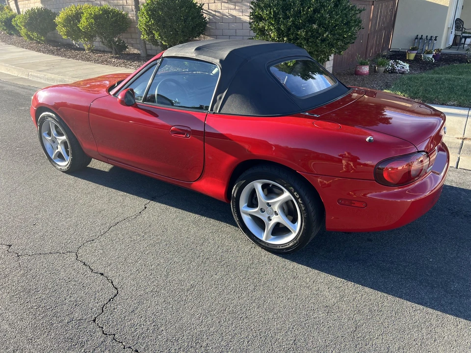 2003 Mazda NB MX-5 Miata - Image 22 of 31