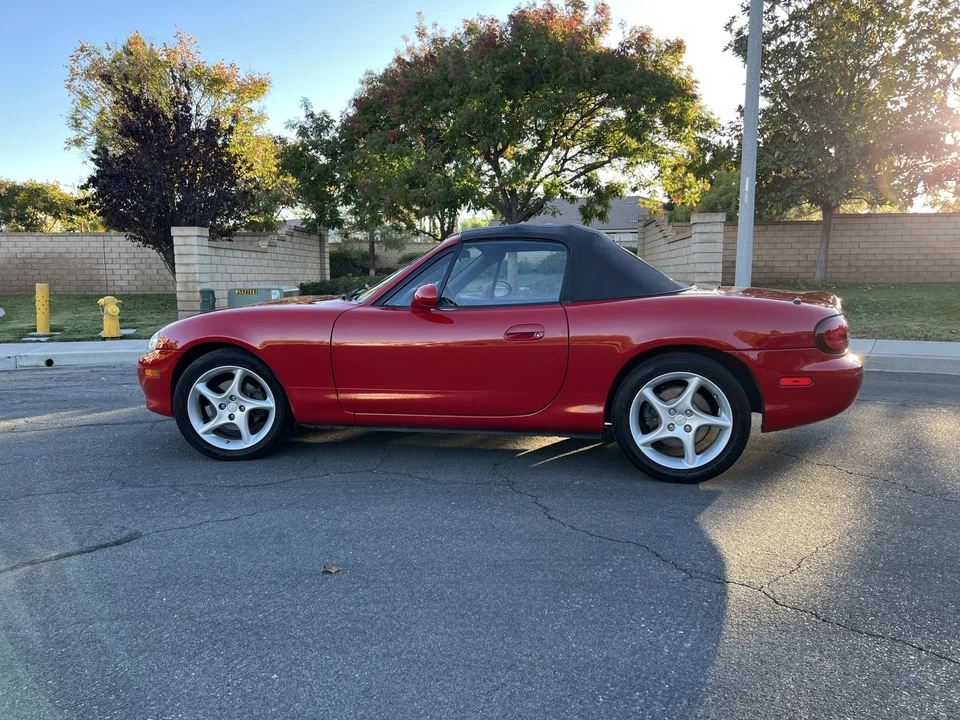 2003 Mazda NB MX-5 Miata - Image 7 of 31