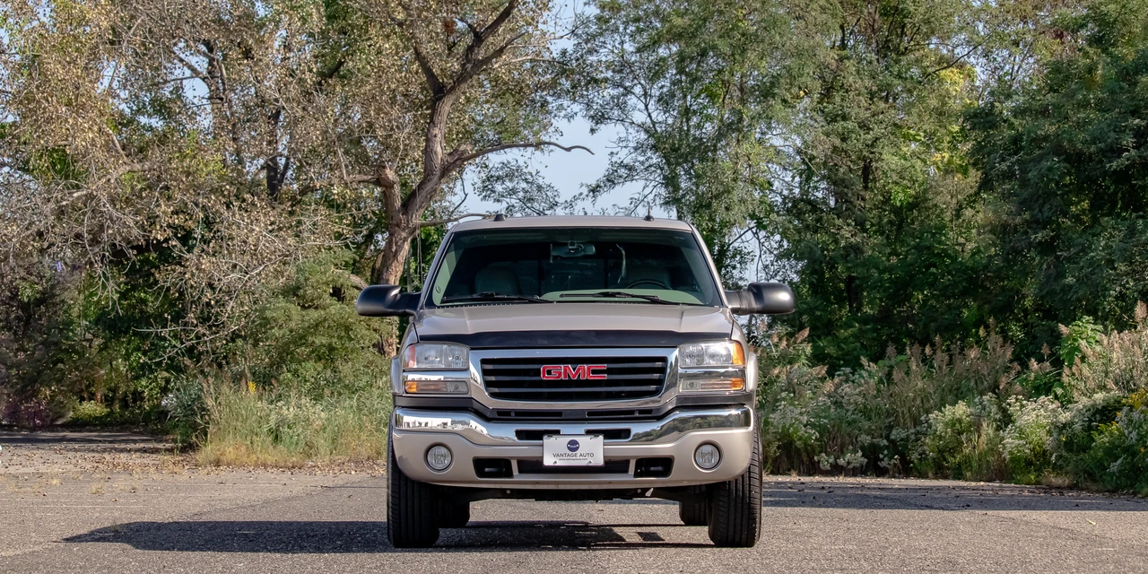 2004 GMC Sierra Heavy Duty 2nd Gen - Image 14 of 31