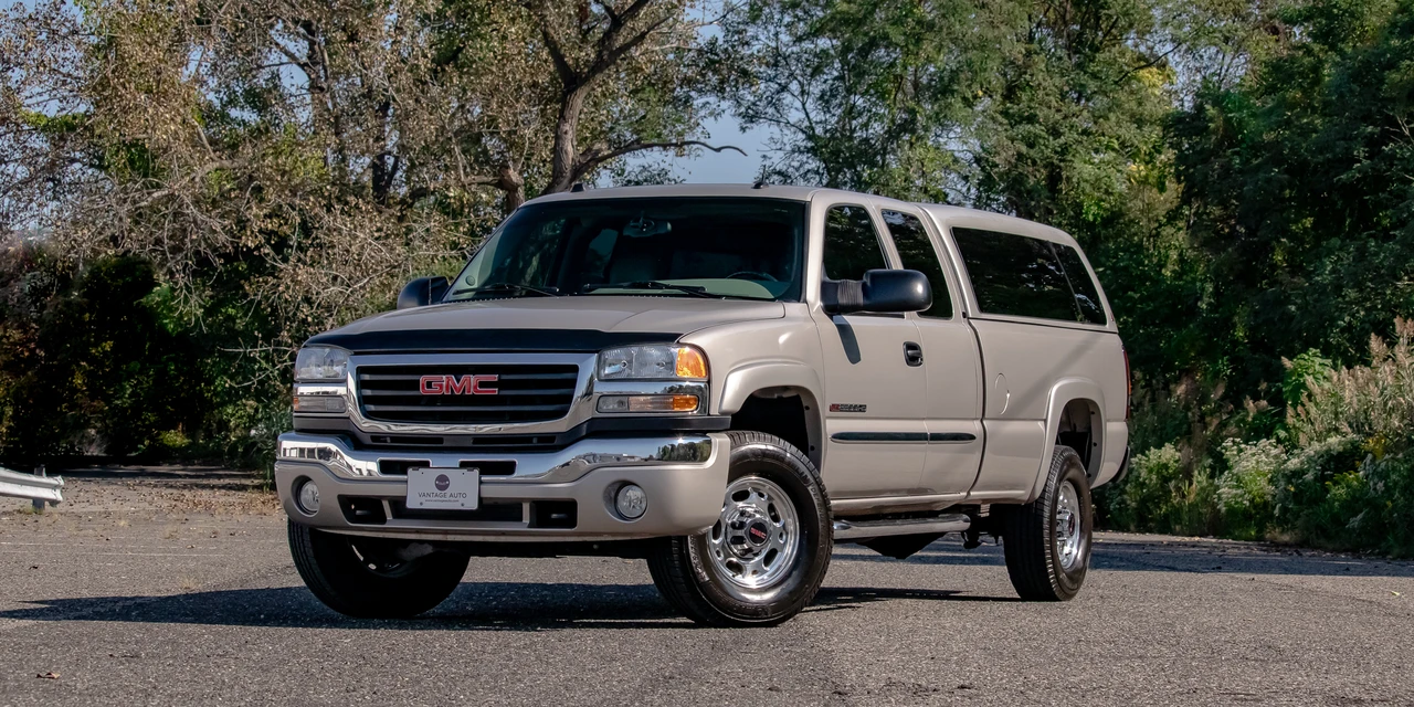 2004 GMC Sierra Heavy Duty 2nd Gen - Image 3 of 31