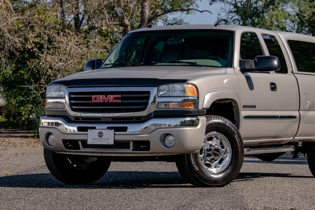 2004 GMC Sierra Heavy Duty 2nd Gen - Image 16 of 31
