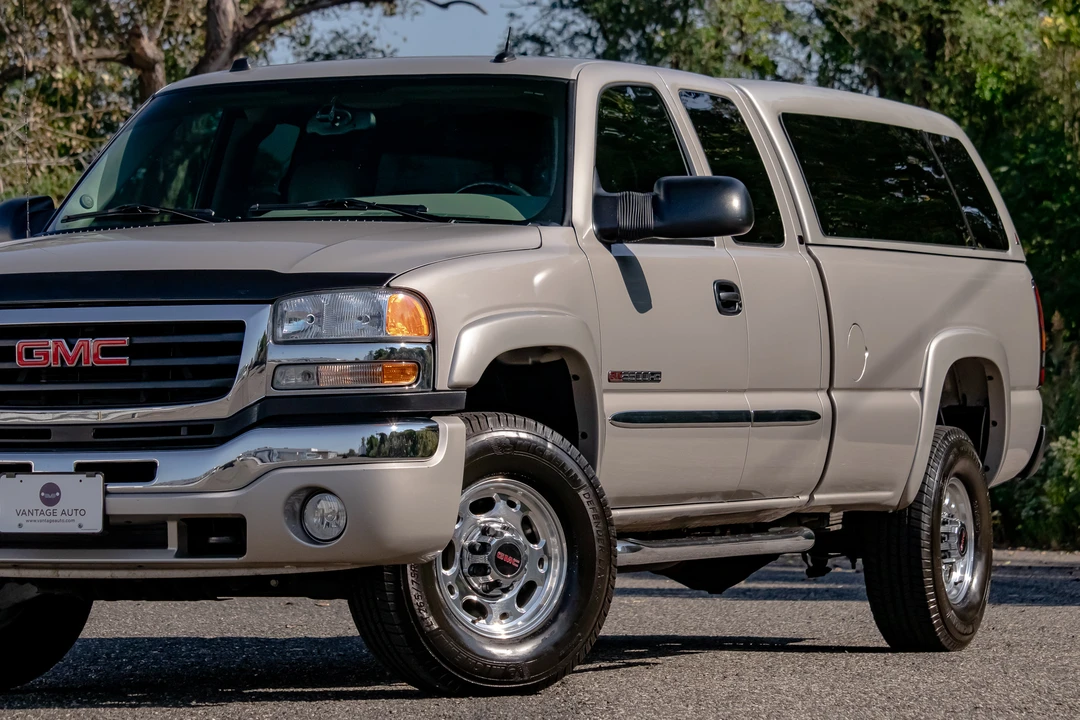 2004 GMC Sierra Heavy Duty 2nd Gen - Image 17 of 31