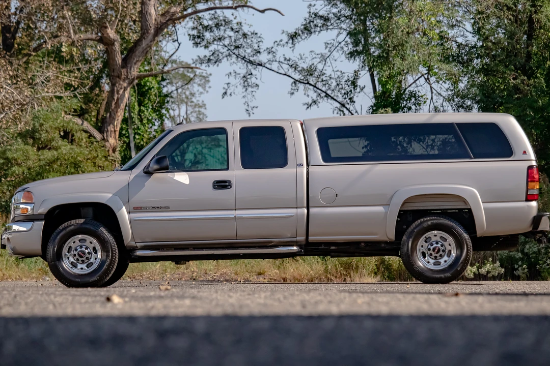 2004 GMC Sierra Heavy Duty 2nd Gen - Image 5 of 31
