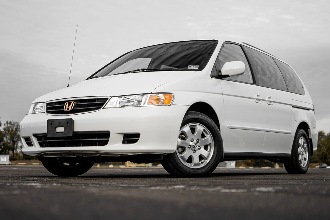 2004 Honda Odyssey - Image 2 of 31