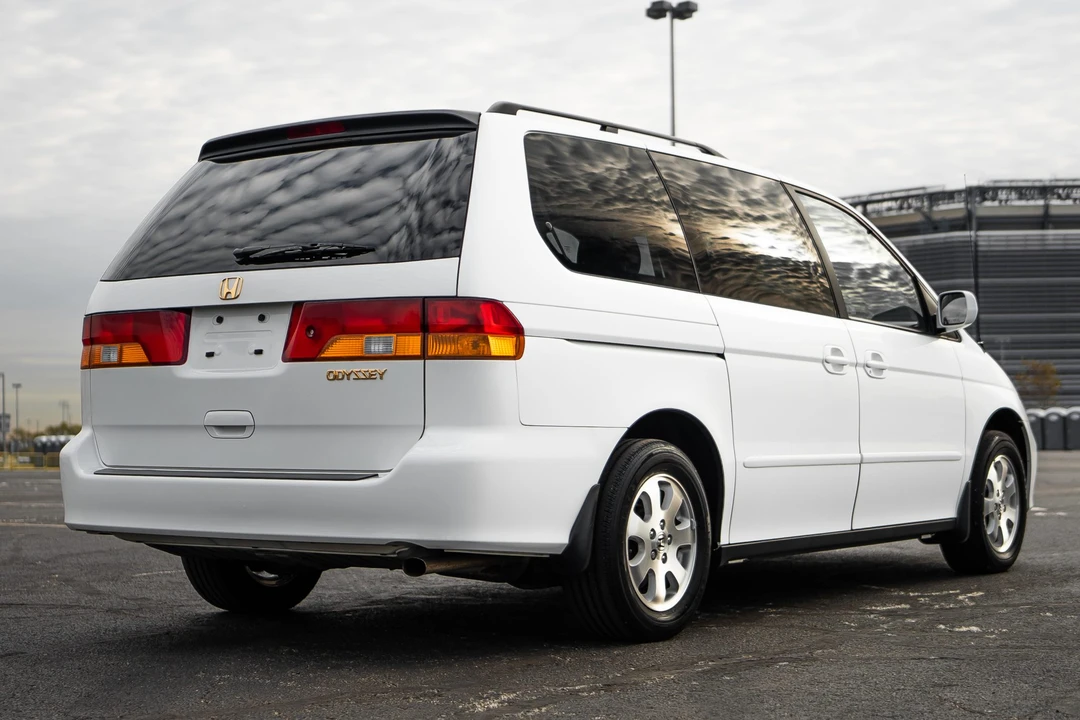 2004 Honda Odyssey - Image 13 of 31