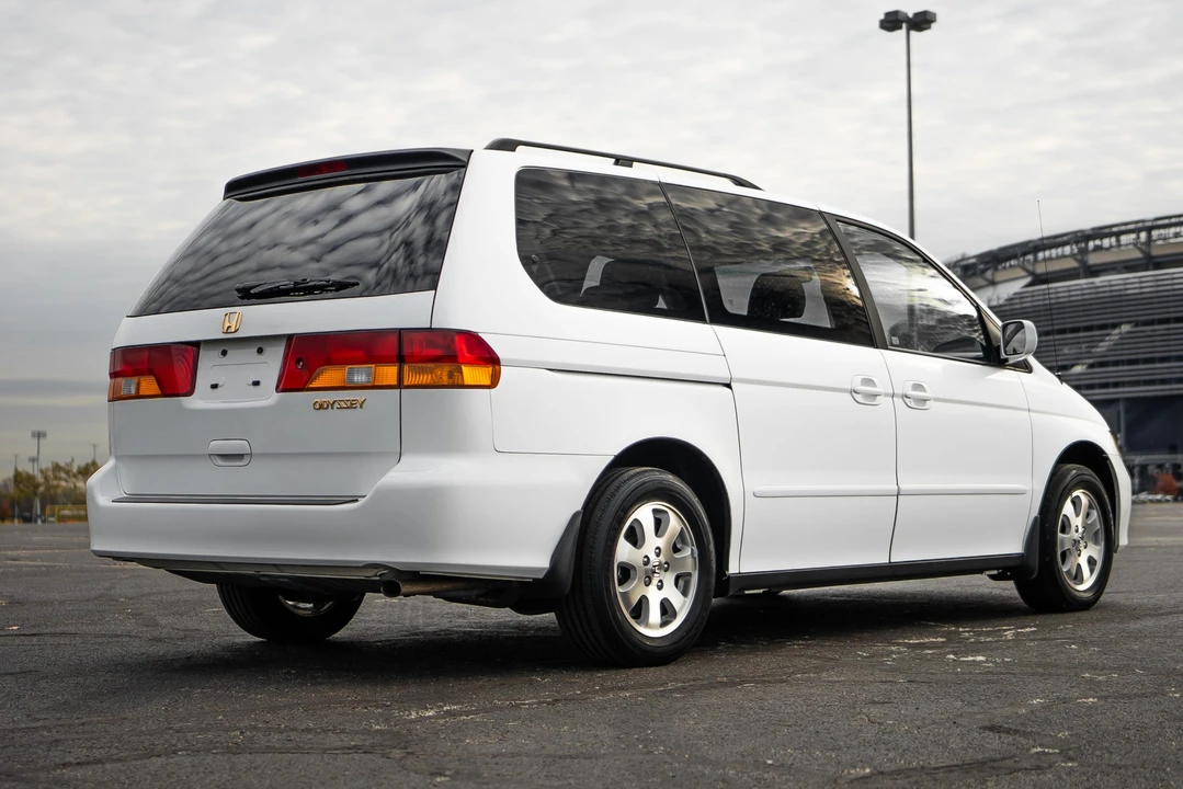 2004 Honda Odyssey - Image 12 of 31