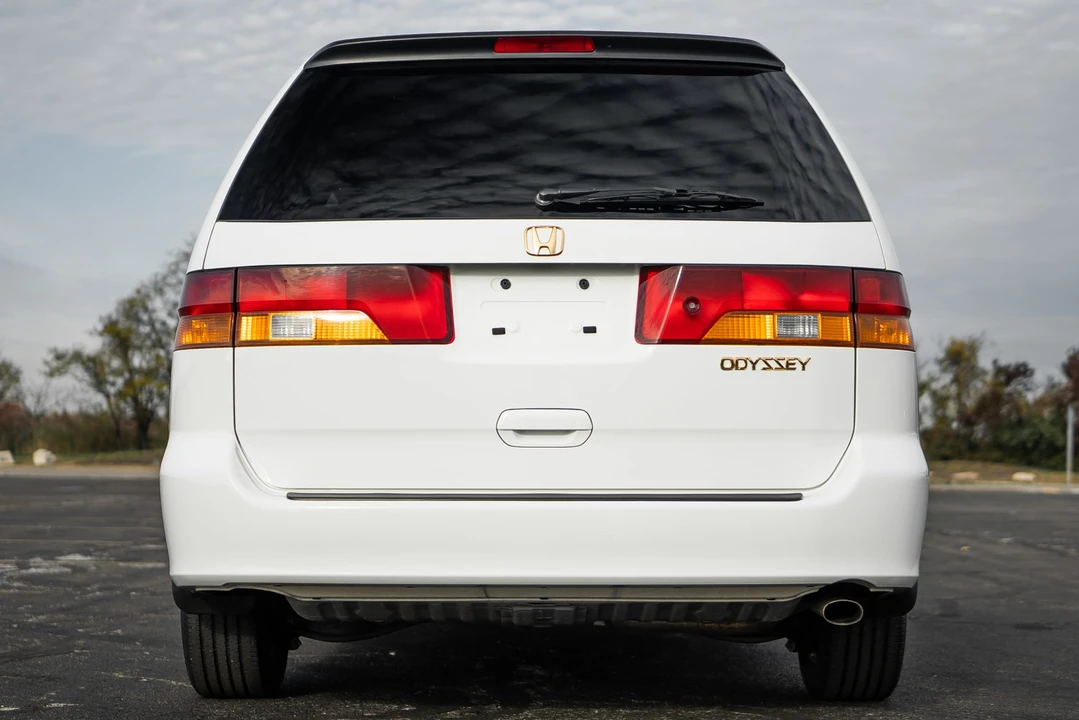 2004 Honda Odyssey - Image 15 of 31