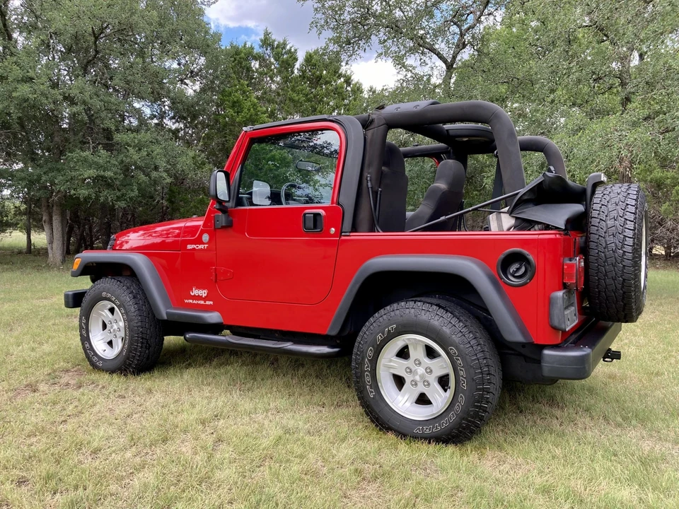 2004 Jeep TJ Wrangler - Image 15 of 31